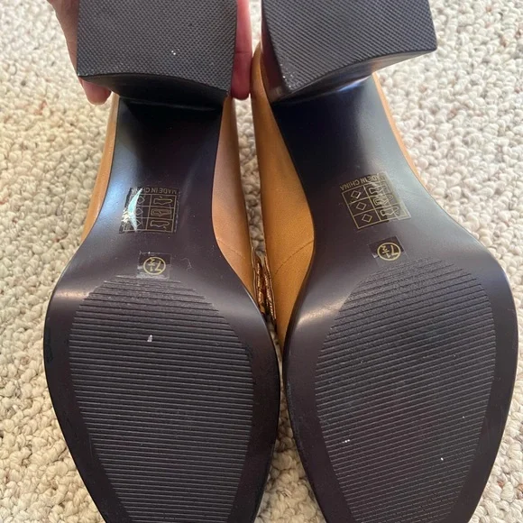 Journee Collection Tan Block Heel Loafers Size 7.5 - Picture 4 of 9
